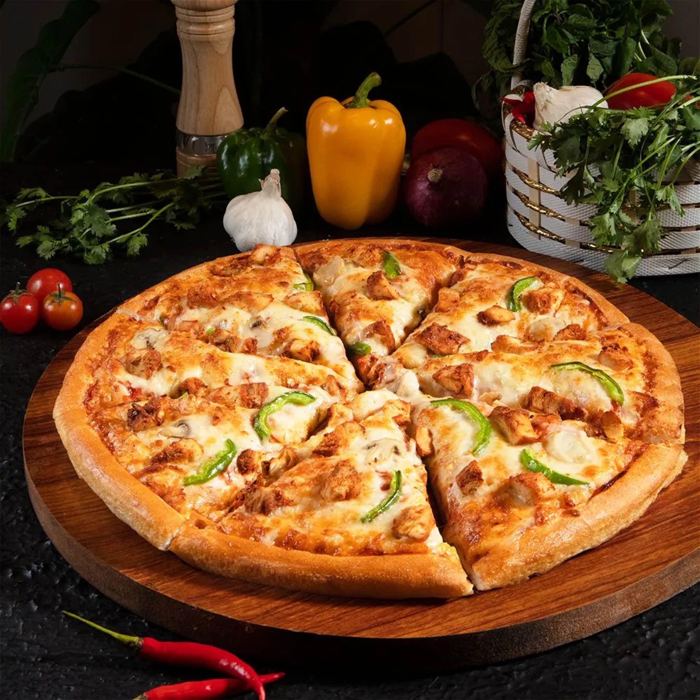 Spicy halal fajita chicken pizza with chicken, onions, sweet corn, jalapeños, bell peppers and cheese. Order the best halal Mexican pizza near you from Mi Burgers.