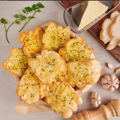 Cheesy garlic bread - Mi Burger Nottingham